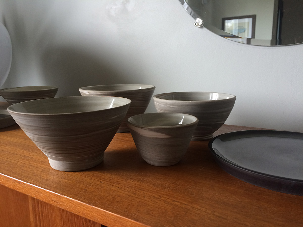 La Datcha: Marbled clay bowls