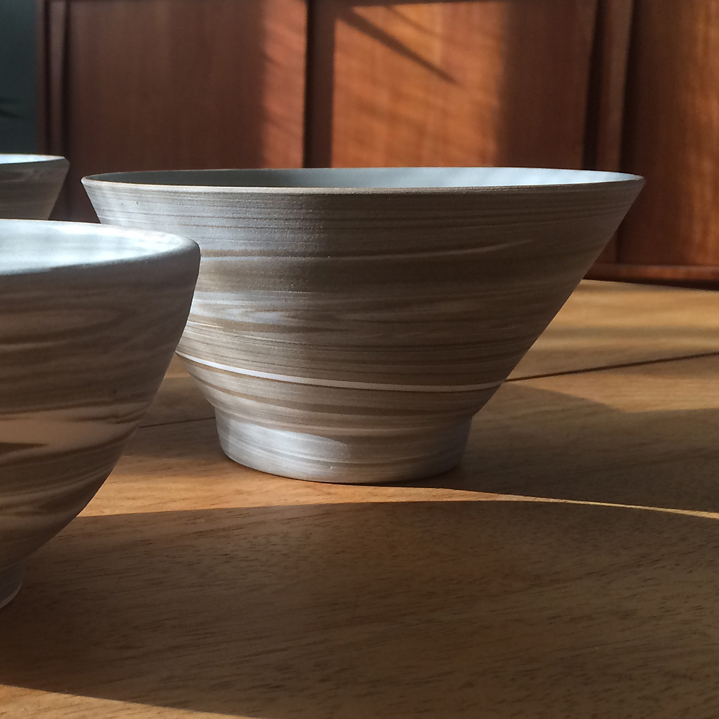 Marbled clay bowls, by La Datcha