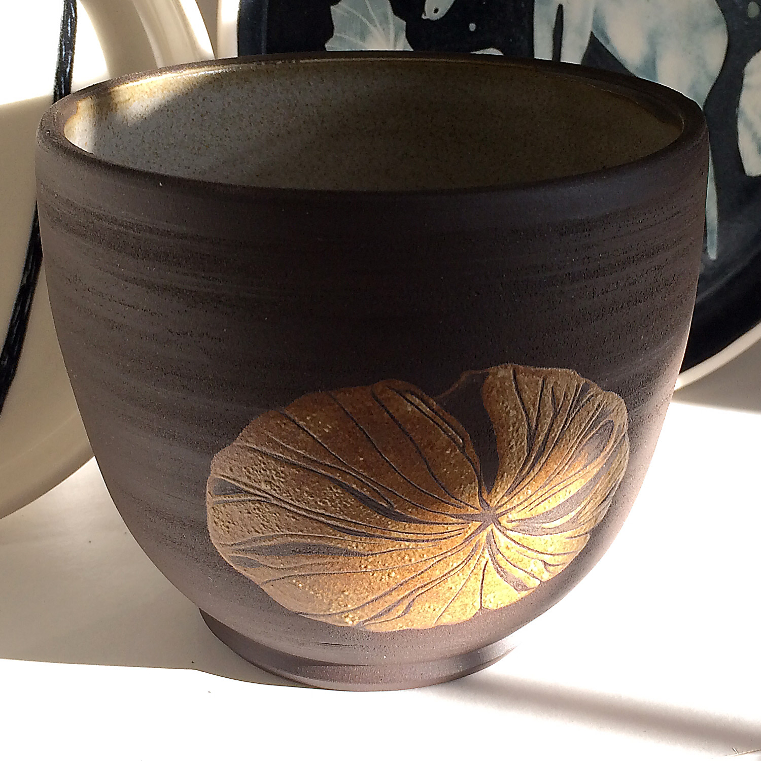 Seedpod bowl, by La Datcha