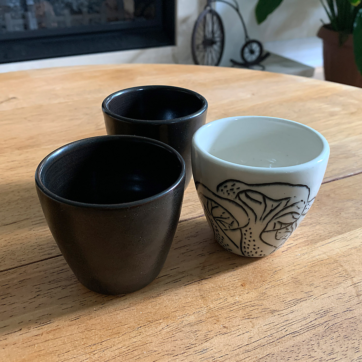 Trio de gobelets, La Datcha