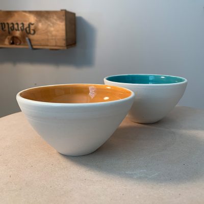 Petits bols colorés