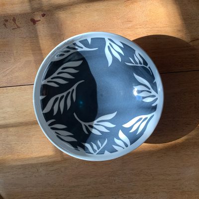 White and blue bowl with foliage, La Datcha