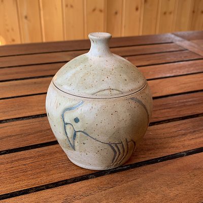 Boite à couvercle avec oiseau bleu, La Datcha