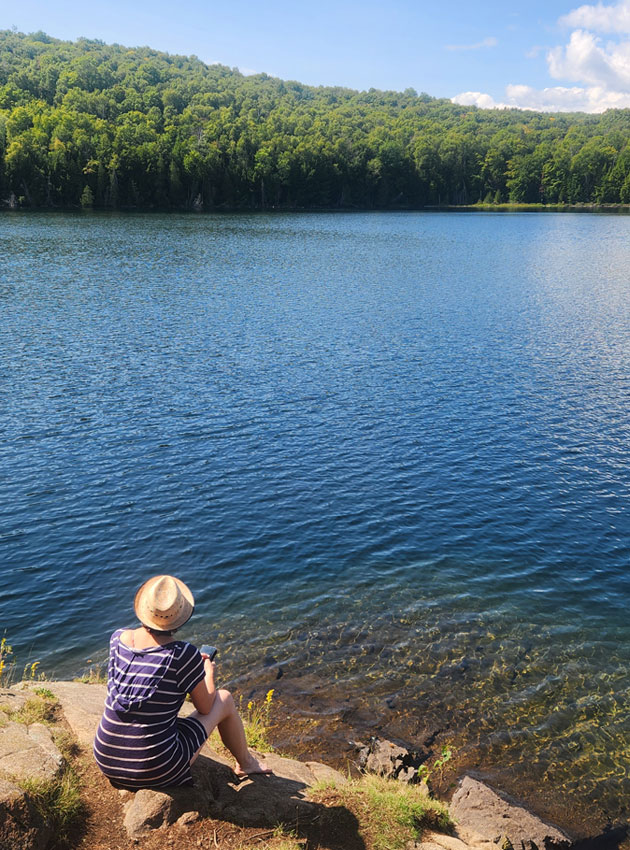 Julie Lapointe, La Datcha