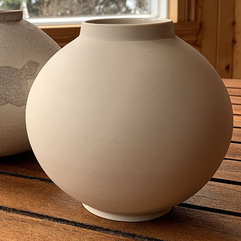 Moon jar blanc, La Datcha